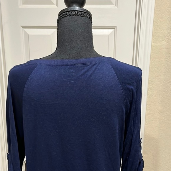 New York and Company Top Medium Navy Roll Tab Sleeve Henley Chiffon Front Rayon - Picture 9 of 11